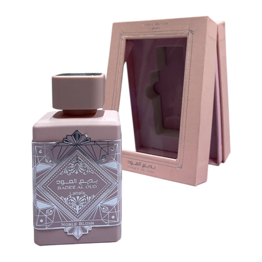 Noble Blush Badee Al Oud de Lattafa  100 ml – Perfume Floral  para Mujer